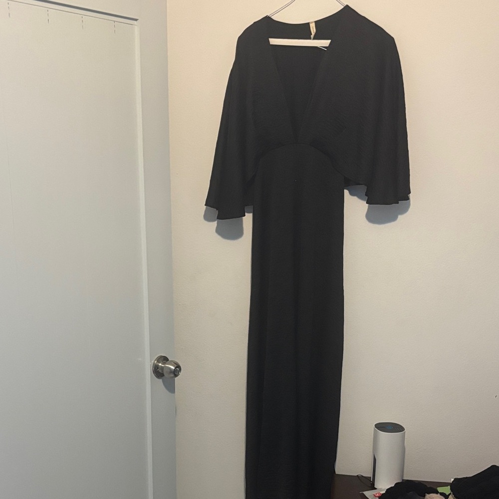Tyche Black Long Sleeve Maxi Dress